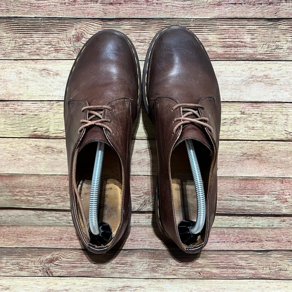Dr. Martens Brown Leather Pointed Low Booties main image 10